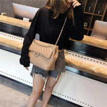 Load image into Gallery viewer, Women Pu Leather Shoulder Bag Fashionable Designer Luxury Female Large Capacity Crossbody Bag
