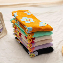 将图片加载到图库查看器，New Style Cartoon Flower Women Socks Kawaii Socks Breathable Spring Autumn Casual Socks Beautiful Girls Socks For Women
