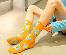将图片加载到图库查看器，New Style Cartoon Flower Women Socks Kawaii Socks Breathable Spring Autumn Casual Socks Beautiful Girls Socks For Women
