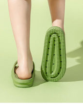 将图片加载到图库查看器，New Thicker EVA Sofa Slides Sole Soft Indoor Slippers Men Women Anti-Slip Sandals Summer Bathroom Platform Shoes Open Toe Soft Slippers Thick Lightweight Non-Slip Shower Bath Cloud Slides Pool Gym House Sandals
