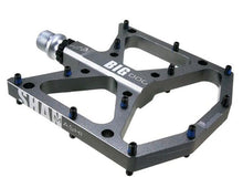 Load image into Gallery viewer, New Ultralight Bicycle Pedals Part Anti-Slip Aluminum Body Road Flat Foot Cycling Sealed 3 Bearing Mountain Bike Pedal Mountain Bike Pedals, Ultra Strong  Machined Bicycle Flat Alloy Pedals Non-Slip
