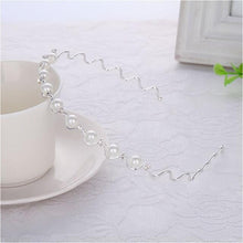 Load image into Gallery viewer, New Women Elegant Full Pearls Simple Hairbands Sweet Headband Hair Hoops Holder Ornament Head Band Lady Fashion Hair Accessories
