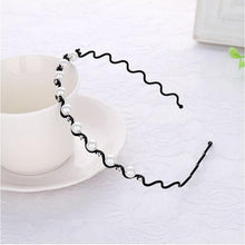 Load image into Gallery viewer, New Women Elegant Full Pearls Simple Hairbands Sweet Headband Hair Hoops Holder Ornament Head Band Lady Fashion Hair Accessories
