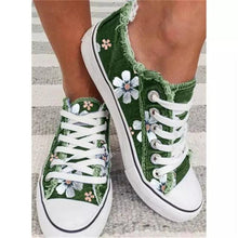 Load image into Gallery viewer, New Womens Comfortable Canvas Flats Flower Summer Fashion Lace-up Sneakers Casual Fashion Round Toe Vulcanized Shoes Women Casual Sneakers
