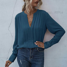 将图片加载到图库查看器，Notched Neck Pleated Decoration Blouse
