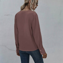 将图片加载到图库查看器，Notched Neck Pleated Decoration Blouse

