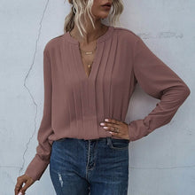 将图片加载到图库查看器，Notched Neck Pleated Decoration Blouse
