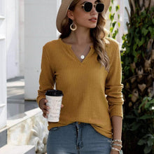 将图片加载到图库查看器，Notched Waffle Knit Solid Tee
