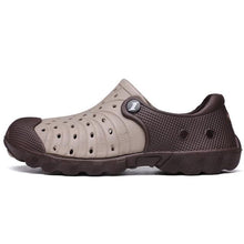 将图片加载到图库查看器，Outdoor Men Sandals Summer Hole Shoes Rubber Clogs Men Garden Shoes Black Beach Sandals Slippers Breathable Lightweight Sandals Unisex Beach Quick Drying Sandals Couple Outdoor Slippers
