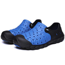 将图片加载到图库查看器，Outdoor Men Sandals Summer Hole Shoes Rubber Clogs Men Garden Shoes Black Beach Sandals Slippers Breathable Lightweight Sandals Unisex Beach Quick Drying Sandals Couple Outdoor Slippers
