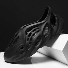 将图片加载到图库查看器，Outdoor Men Sandals Summer Hole Shoes Rubber Clogs Men Garden Shoes Black Beach Sandals Slippers Breathable Lightweight Sandals Unisex Beach Quick Drying Sandals Couple Outdoor Slippers
