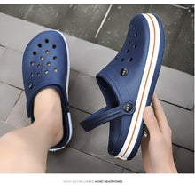将图片加载到图库查看器，Outdoor Mens Sandals Clogs Summer Hole Shoes Rubber Men's Garden Shoes Black Beach Flat Sandals Slippers Work Summer Breathable Lightweight Quick Drying Sandals
