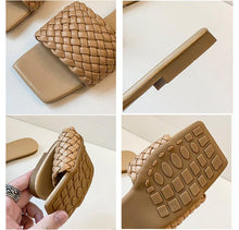 Load image into Gallery viewer, Party Luxury Ladies Slippers Charm Design Open-Toe Beach Flat Sandals Casual Flip Flops Women Shoes Flat Sandals Slip On Slide Sandals Leather Strap Flat Sandals
