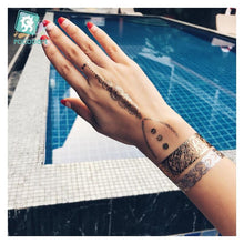将图片加载到图库查看器，Luxury Metallic Temporary Tattoo Gold Silver Flower Sticker Long Lasting Gold Design For Womens
