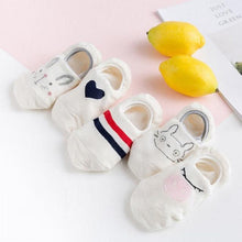 Load image into Gallery viewer, 5 Pairs/Lot Cute Harajuku Animal Women Socks Set Funny Spring Cat Dog Rabbit Panda Low Cut Short Sock Happy
