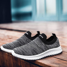Load image into Gallery viewer, New Men Sneakers Light Fashion Casual Shoes Slip-On Comfortable Women Pink Couple Shoes Outdoor Walking Footwear Non-Slip Running Climbing Shoes Sneakers
