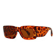 将图片加载到图库查看器，Oversized Square Sunglasses Classic Square Sunglasses For Men &amp; Women Sun Glasses In Snake Pattern For Traveling Shades Female
