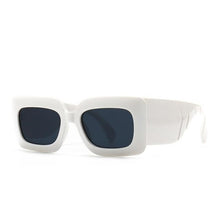 将图片加载到图库查看器，Oversized Square Sunglasses Classic Square Sunglasses For Men &amp; Women Sun Glasses In Snake Pattern For Traveling Shades Female
