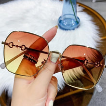 将图片加载到图库查看器，Small Oval Retro Sunglasses for Men and Women Polygon Mirrored Lens Fashionable &amp; Korean Style Women's Sunglasses New Personality &amp; Trending Sunglasses Of Same Style UV Protection Sunglasses
