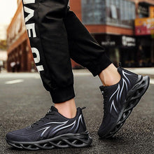 将图片加载到图库查看器，Men's Casual Sneakers Flame Print Running Mesh Shoes Outdoor Lightweight Twist Bottom Breathable Tennis Sport Shoes For Workout Walking Outdoor Sport Gym Fashion Sneakers
