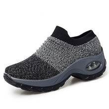 将图片加载到图库查看器，Women's Casual Chunky Sneakers Platform Walking Shoes Fashion Knited Casual Walking Shoes Sock Sneakers Slip On Mesh Air Cushion Comfortable Easy Shoes
