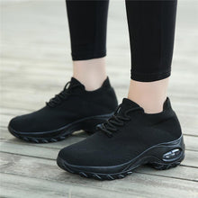 将图片加载到图库查看器，Women's Casual Chunky Sneakers Platform Walking Shoes Fashion Knited Casual Walking Shoes Sock Sneakers Slip On Mesh Air Cushion Comfortable Easy Shoes
