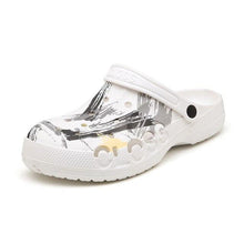 Load image into Gallery viewer, Camouflage Couple Style Men's Summer Hole Shoes Rubber Clogs Garden Shoes Flat Man Non-Slip Outdoor Indoor Slippers Lightweight Hiking Summer Walking Water Beach Shoes

