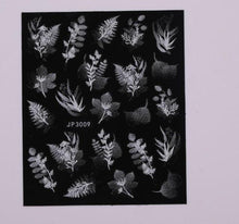将图片加载到图库查看器，Gold Christmas Snowflake 3D Nail Stickers Sparkly Iridescent Silver Xmas Tree Elk Deer Transfer Sliders Winter Nails Accessories Design Decor Tip Transfer Nail Decals Sticker For Pretty Girl Self-Adhesive Nail Decals Designer Nail Stickers
