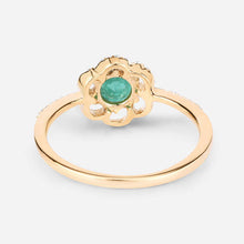 Load image into Gallery viewer, 0.55 Carat Genuine Zambian Emerald and White Diamond 14K Yellow Gold Ring
