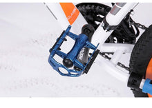 将图片加载到图库查看器，Reflective Setting On Both Sides All-aluminum Large Pedal Bicycle Universal Non-slip Pedal Riding Equipment Bike Pedals Mountain Road Bicycle Flat Pedal-Universal Lightweight Aluminum Alloy Platform Pedal For Travel Cycle-Cross The Road
