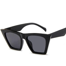 Load image into Gallery viewer, Retro Aviator Oversized Square Classic Alloy Frame glasses Sunglasses For  Women/Men Luxury Glasses For Women Eyewear Women
