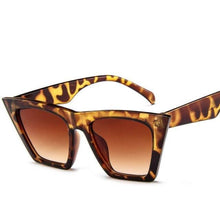 Load image into Gallery viewer, Retro Aviator Oversized Square Classic Alloy Frame glasses Sunglasses For  Women/Men Luxury Glasses For Women Eyewear Women
