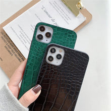 将图片加载到图库查看器，Retro Crocodile Leopard Snake Zebra Pattern Texture PU Leather Cases For iPhone 14 13 Phone Cover Unique Design Shockproof Soft Grip Leather Phone Case For iPhone
