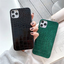 将图片加载到图库查看器，Retro Crocodile Leopard Snake Zebra Pattern Texture PU Leather Cases For iPhone 14 13 Phone Cover Unique Design Shockproof Soft Grip Leather Phone Case For iPhone
