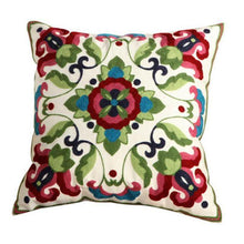 将图片加载到图库查看器，100% Cotton Embroidery Flower Pattern Pillow Cover Home Decoration Sofa Cushion Cover Housewarming Gift Pillow Case Decorative Embroidered Pillow Cover Handmade Cotton Cover For Throw Pillows Beautiful Modern Floral Patterns 45x45cm
