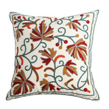 将图片加载到图库查看器，100% Cotton Embroidery Flower Pattern Pillow Cover Home Decoration Sofa Cushion Cover Housewarming Gift Pillow Case Decorative Embroidered Pillow Cover Handmade Cotton Cover For Throw Pillows Beautiful Modern Floral Patterns 45x45cm
