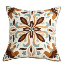 将图片加载到图库查看器，100% Cotton Embroidery Flower Pattern Pillow Cover Home Decoration Sofa Cushion Cover Housewarming Gift Pillow Case Decorative Embroidered Pillow Cover Handmade Cotton Cover For Throw Pillows Beautiful Modern Floral Patterns 45x45cm
