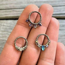 Load image into Gallery viewer, 16G 3/8 Purple Gem Rectangle Septum Clicker
