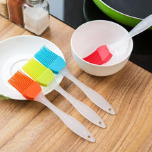 将图片加载到图库查看器，Silicone Basting Brush Pastry Barbecue Oil Brushes Baking Bakeware Bread BBQ Brush for Kitchen Cooking Random Color Silicone Oil Brush and Spatula Cake Bake Barbeque Pastry Brushes Heat Resistant BBQ Accessories
