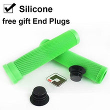 将图片加载到图库查看器，Silicone Bicycle Grips Road Bike Handlebar Grip With Rubber Handle Bar End Plug Bicycle Silicone Foam Grips Memory Foam Technology And Ergonomic Design Anti-Slip Shockproof And Weather Resistant Bicycle Handles
