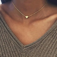 将图片加载到图库查看器，Simple Exquisite Heart-Shaped Pendant Alloy Necklace
