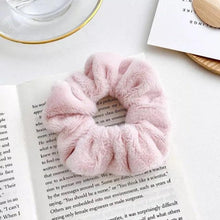 将图片加载到图库查看器，Soft Faux Fur Hair Scrunchies Plush Elastic Hair Bands Women Girls Ponytail Holder Rubber Band Fashion Headwear Ponytail Holder Accessories for Women
