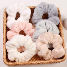 将图片加载到图库查看器，Soft Faux Fur Hair Scrunchies Plush Elastic Hair Bands Women Girls Ponytail Holder Rubber Band Fashion Headwear Ponytail Holder Accessories for Women
