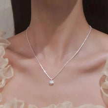Load image into Gallery viewer, Sparkling Wave-Shaped Six-Claw Single Zirconia Pendant Necklace
