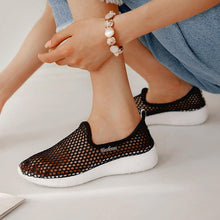 将图片加载到图库查看器，Sport Mesh Breathable Women Shoes Fashion Sports Soft Comfortable Women Shoes Fashion Slip-On Sports Shoes Soft Sole Breathable Comfortable Running Walking Shoes
