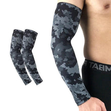 Load image into Gallery viewer, Sports Compression Arm Sleeve Basketball Cycling Arm Warmer Long Sun Sleeves For Men &amp; Women Perfect For Cycling Driving Running Basketball Football &amp; Outdoor Activities Summer Running UV Protection Volleyball Arm Covers
