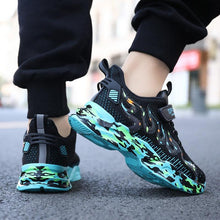 将图片加载到图库查看器，Spring Children Breathable Mesh Sneakers Comforthable Outdoor Sports Shoes Boys Kids Breathable Lightweight Running Shoes For Kids Fashion Athletic Casual Shoes
