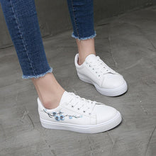 将图片加载到图库查看器，Spring Fashion Breathble Women Sneakers Leather Platform Shoes Women Lace Up Casual Shoes White Fashion Sneakers White PU Leather Platform Sneaker For Women Lace Up Walking Sneakers
