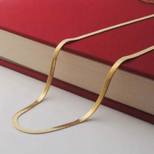 Load image into Gallery viewer, Stainless Steel Blade Unisex Flat Snake Clavicle Chain
