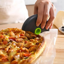 Load image into Gallery viewer, Stainless Steel Round Wheel Cutter with Lid
